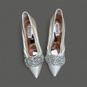 Badgley Mischka Ivory Crystal Heels